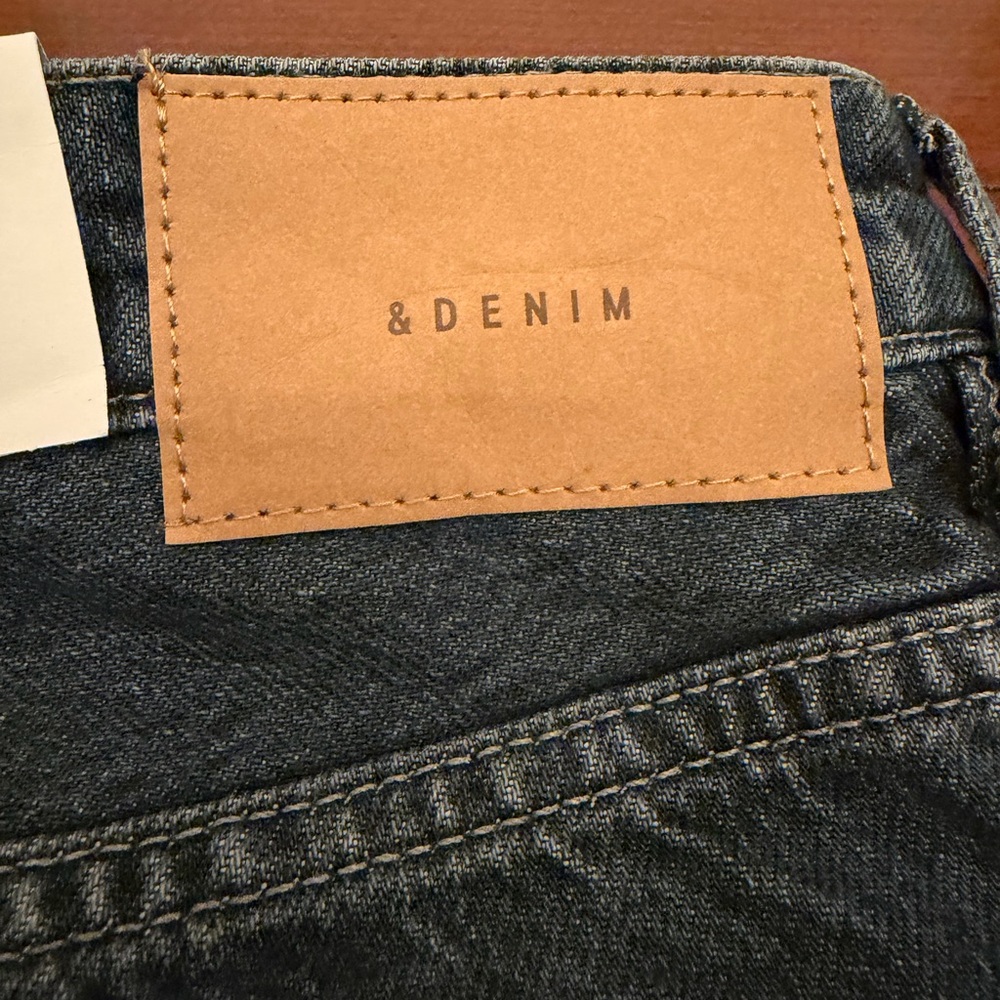 NWT H&M &Denim Dark Wash Straight Leg Jeans Size 4 - Picture 6 of 9